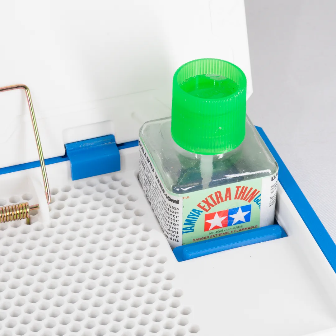 Pla-Station Essential, by Netherbuilds. 3D- printed Crafting solutions